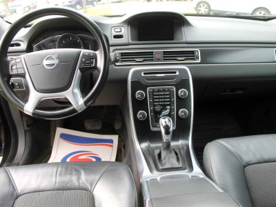 Volvo V70 D5