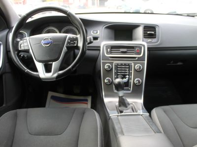 Volvo V60 D5